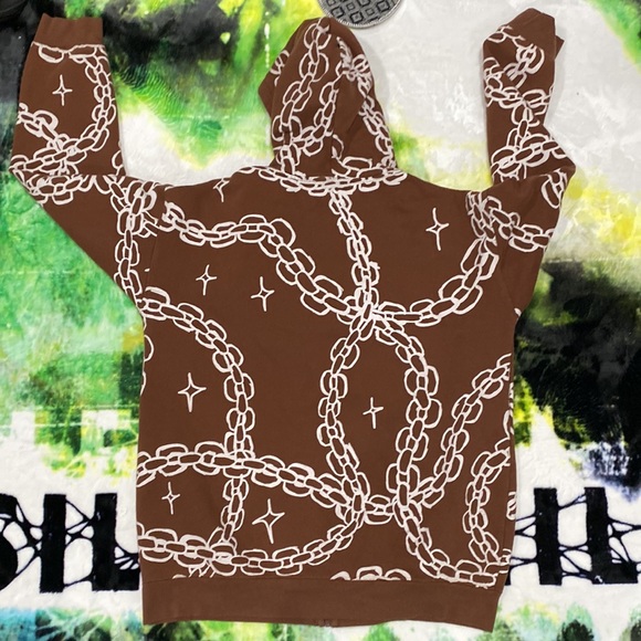 Salem 7 bought from zumiez size XL pink badge on front is 3D not print - Picture 2 of 3